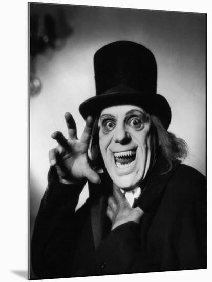 London after Midnight, 1927-null-Mounted Photographic Print