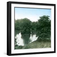 London (England), Buckingham Palace, View of the Gardens-Leon, Levy et Fils-Framed Photographic Print