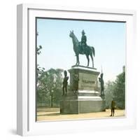 London (England), Statue of Wellington-Leon, Levy et Fils-Framed Photographic Print