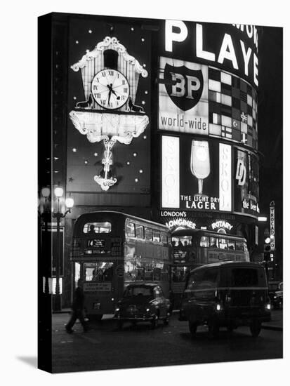 London, Piccadilly Circus-null-Stretched Canvas