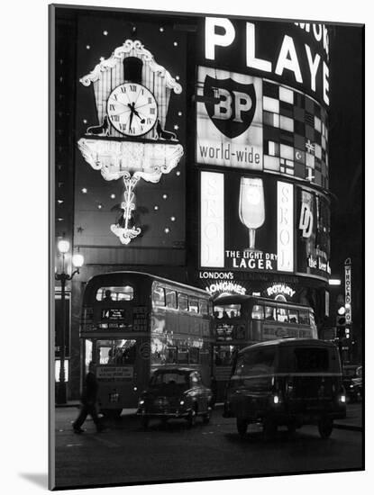 London, Piccadilly Circus-null-Mounted Photographic Print