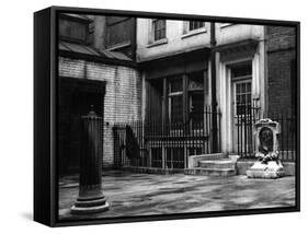 London, Pickering Place-null-Framed Stretched Canvas