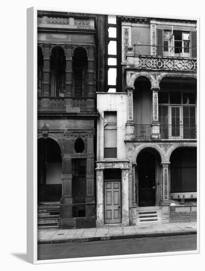 London's Smallest House-Fred Musto-Framed Photographic Print