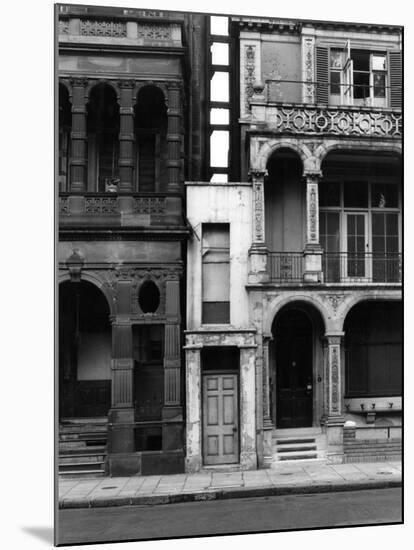 London's Smallest House-Fred Musto-Mounted Photographic Print