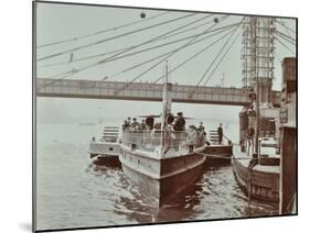 London Steamboat Service, River Thames, London, 1907-null-Mounted Photographic Print
