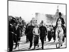 London: Suffragettes, 1914-null-Mounted Photographic Print