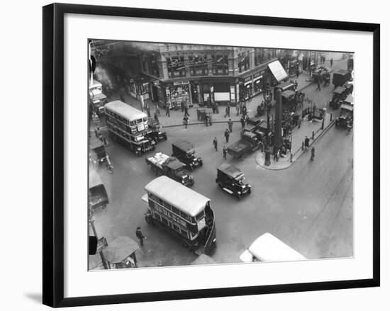 London Traffic 1930S-null-Framed Photographic Print