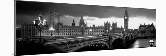 London-Jerry Driendl-Mounted Photographic Print