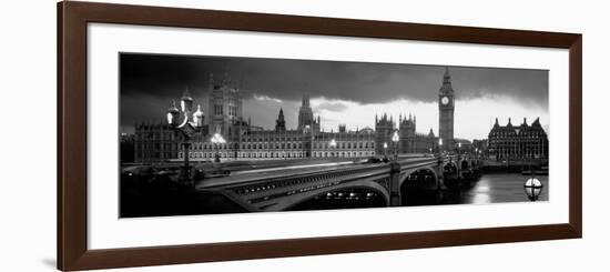 London-Jerry Driendl-Framed Photographic Print