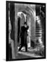 Londres apres minuit LONDON AFTER MIDNIGHT by TodBrowning with Lon Chaney, 1927 (b/w photo)-null-Framed Photo