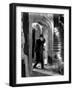 Londres apres minuit LONDON AFTER MIDNIGHT by TodBrowning with Lon Chaney, 1927 (b/w photo)-null-Framed Photo