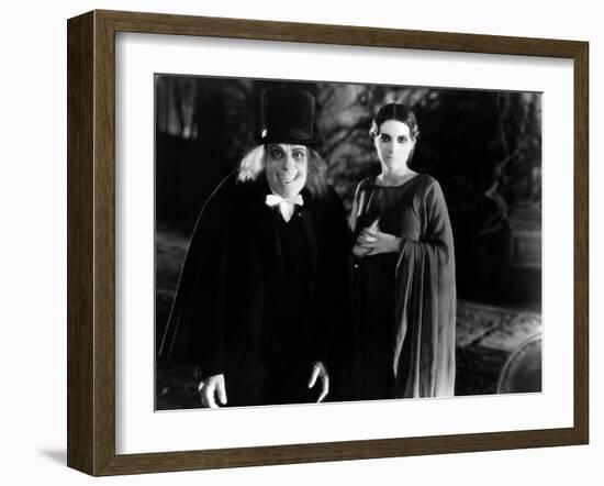 Londres apres minuit LONDON AFTER MIDNIGHT by TodBrowning with Lon Chaney and Marceline Day, 1927 (-null-Framed Photo