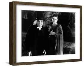 Londres apres minuit LONDON AFTER MIDNIGHT by TodBrowning with Lon Chaney and Marceline Day, 1927 (-null-Framed Photo