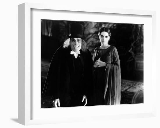 Londres apres minuit LONDON AFTER MIDNIGHT by TodBrowning with Lon Chaney and Marceline Day, 1927 (-null-Framed Photo