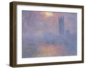 Londres, le Parlement, trouée de soleil dans le brouillard-Claude Monet-Framed Giclee Print