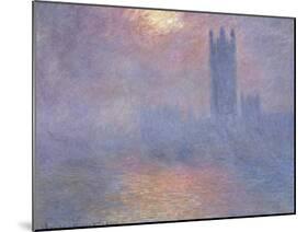 Londres, le Parlement, trouée de soleil dans le brouillard-Claude Monet-Mounted Giclee Print