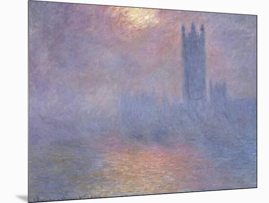 Londres, le Parlement, trouée de soleil dans le brouillard-Claude Monet-Mounted Giclee Print