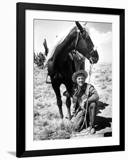 Lonely Are The Brave, Kirk Douglas, 1962-null-Framed Photo