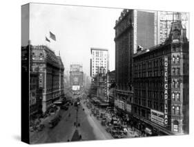 Looking Toward the North from 42nd Street-null-Stretched Canvas