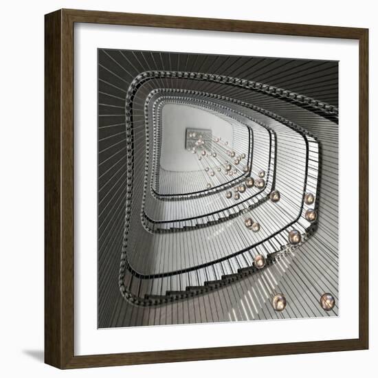 Looking Up-Renate Reichert-Framed Giclee Print