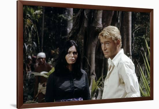 Lord Jim by Richard Brooks with Daliah Lavi and Peter O'Toole, 1965 (photo)-null-Framed Photo