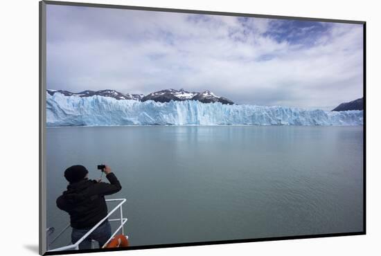 Los Glaciares National Park, Argentina-Peter Groenendijk-Mounted Photographic Print