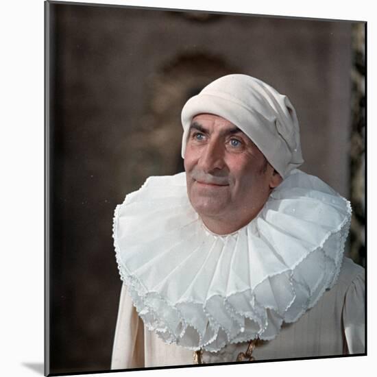 Louis de Funès: La Folie Des Grandeurs, 1971-Marcel Dole-Mounted Photographic Print