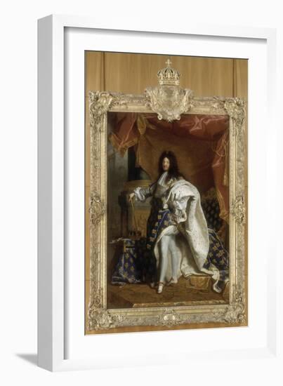 Louis XIV, roi de France, portrait en pied en costume royal-Hyacinthe Rigaud-Framed Giclee Print