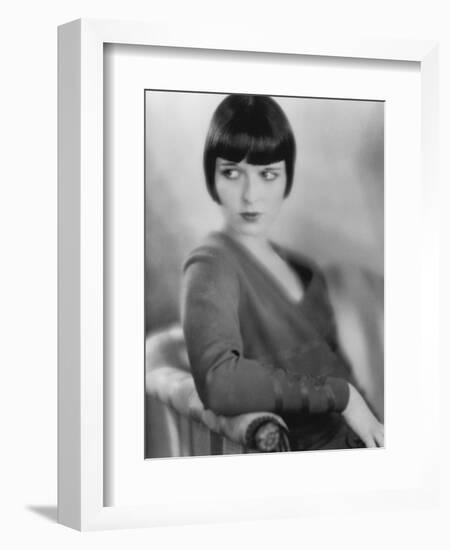 Louise Brooks, 1926-null-Framed Photographic Print