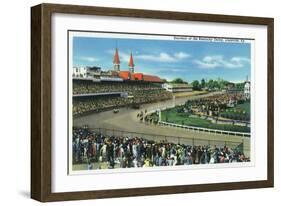 Louisville, Kentucky - General View of Crowds at the Kentucky Derby, c.1939-Lantern Press-Framed Art Print