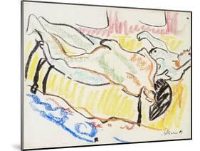 Love Couple in Studio (Two Nude), 1908-1909-Ernst Ludwig Kirchner-Mounted Giclee Print