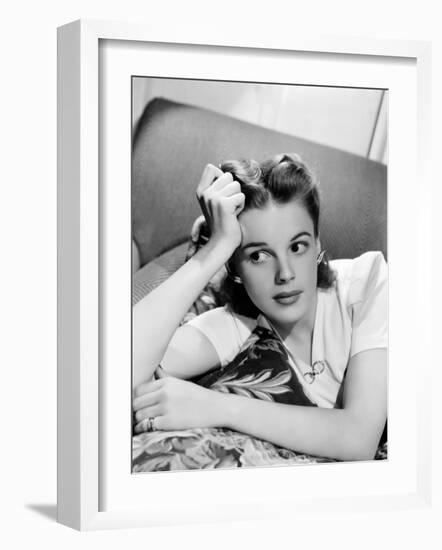 Love Finds Andy Hardy, Judy Garland, 1938-null-Framed Photo