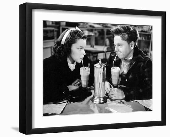 Love Finds Andy Hardy, Judy Garland, Mickey Rooney, 1938-null-Framed Photo