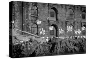 Love Graffiti Brooklyn New York-null-Stretched Canvas