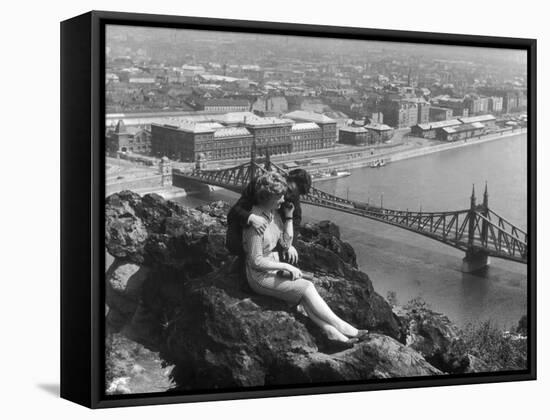 Love on the Danube-null-Framed Stretched Canvas