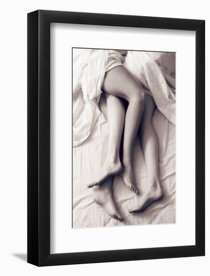 Lovers III-null-Framed Premium Giclee Print