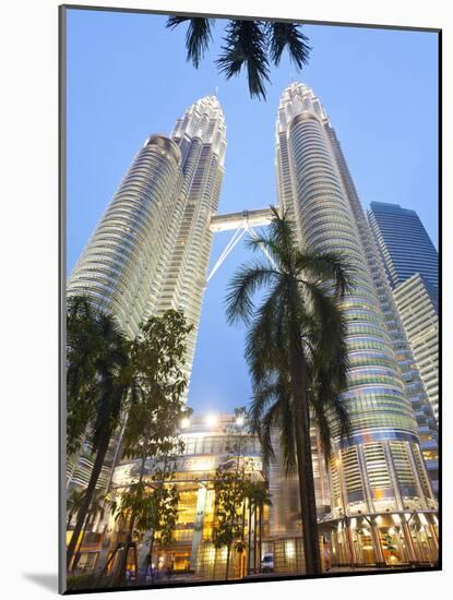 Low Angle View of the Petronas Twin Towers, Kuala Lumpur, Malaysia, Southeast Asia, Asia-Gavin Hellier-Mounted Photographic Print