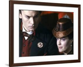 LUDWIG / LE CREPUSCULE DES DIEUX, 1972 directed by LUCHINO VISCONTI Helmut Berger and Romy Schneide-null-Framed Photo