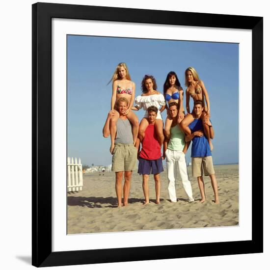 LUKE PERRY; TORI SPELLING; JASON PRIESTLEY; IAN ZIERING; JENNIE GARTH; BRIAN AUSTIN GREEN. "Beve...-null-Framed Photographic Print