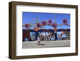 Luna Park, Boardwalk, Coney Island, Brooklyn, New York City, Usa-Wendy Connett-Framed Photographic Print