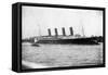 Lusitania Maiden Voyage Photograph - New York, NY-Lantern Press-Framed Stretched Canvas