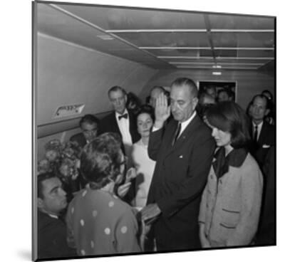 Framed Lyndon Johnson Autograph Promo Print Presidential Oath of Office
