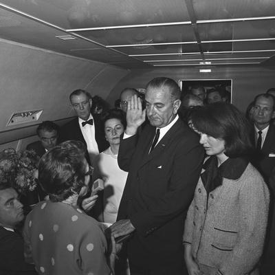 https://imgc.allpostersimages.com/img/posters/lyndon-johnson-takes-the-oath-of-office-after-kennedy-s-assassination-nov-22-1963_u-L-PII5JV0.jpg?artPerspective=n