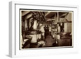 M.S. Monte Rosa, HSDG, Küche, Köche, Dampfer-null-Framed Giclee Print