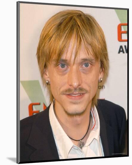 Mackenzie Crook-null-Mounted Photo