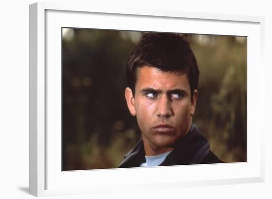 MAD MAX, 1979 directed by GEORGE MILLER Mel Gibson (photo)-null-Framed Photo