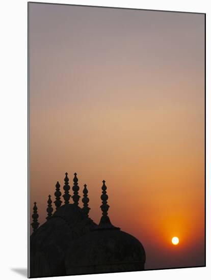 Madhavendra Palace at Sunset, Jaipur, Rajasthan, India-Keren Su-Mounted Premium Photographic Print