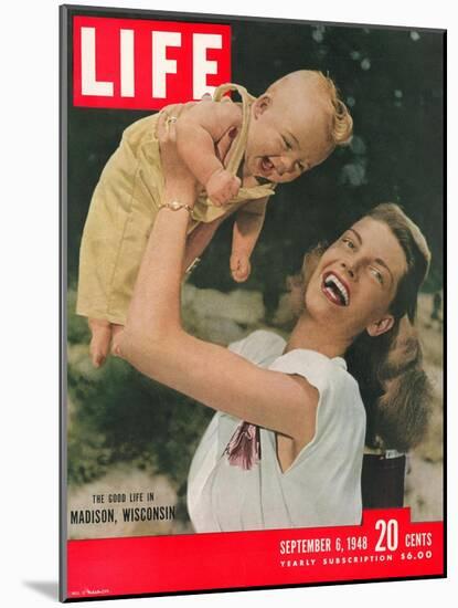 Madison, Wisconsin Resident Jeanne Parr North and her Son, Crahles Noth III, September 6, 1948-Alfred Eisenstaedt-Mounted Photographic Print