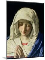 Madonna at Prayer-Giovanni Battista Salvi da Sassoferrato-Mounted Giclee Print