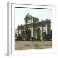 Madrid (Spain), the Alcala Gate, Circa 1885-1890-Leon, Levy et Fils-Framed Photographic Print